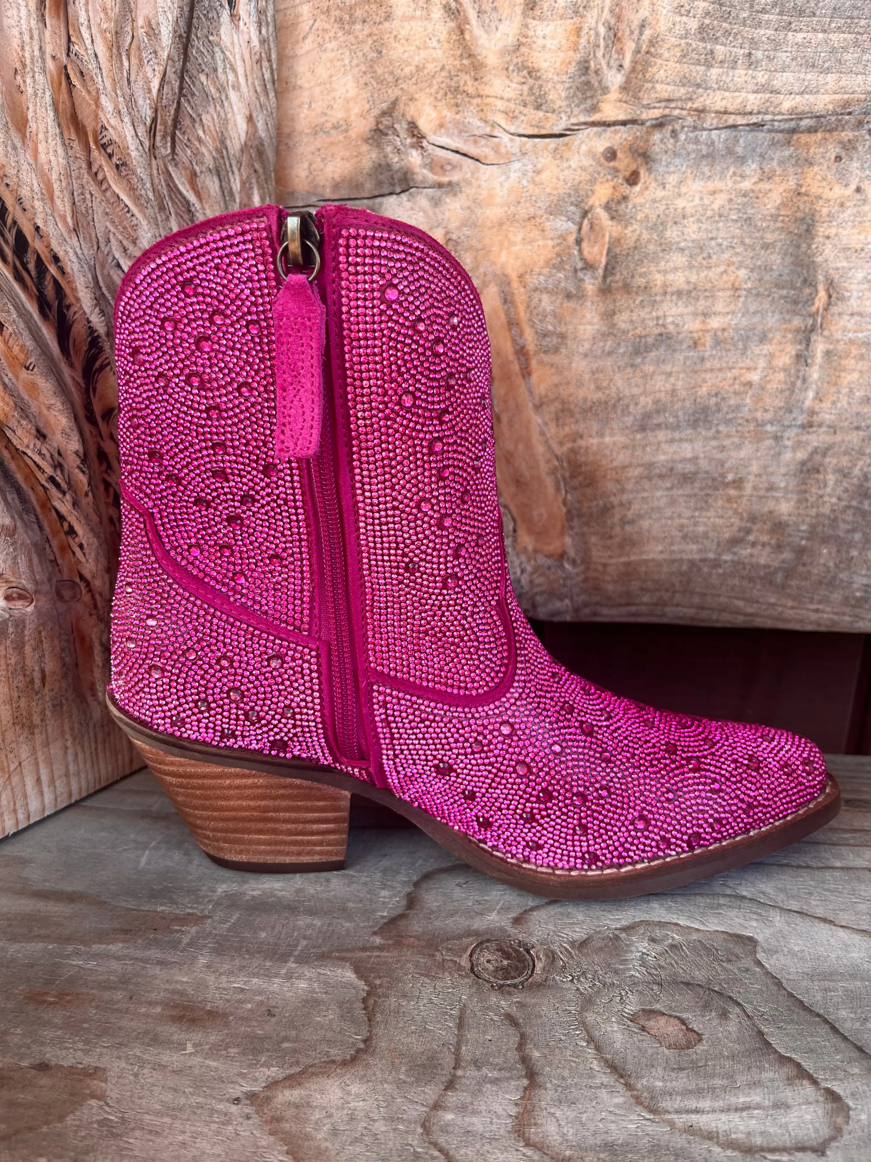 Dingo Women's Fuchsia Rhinestone Cowgirl Ankle Booties DI577-PNK