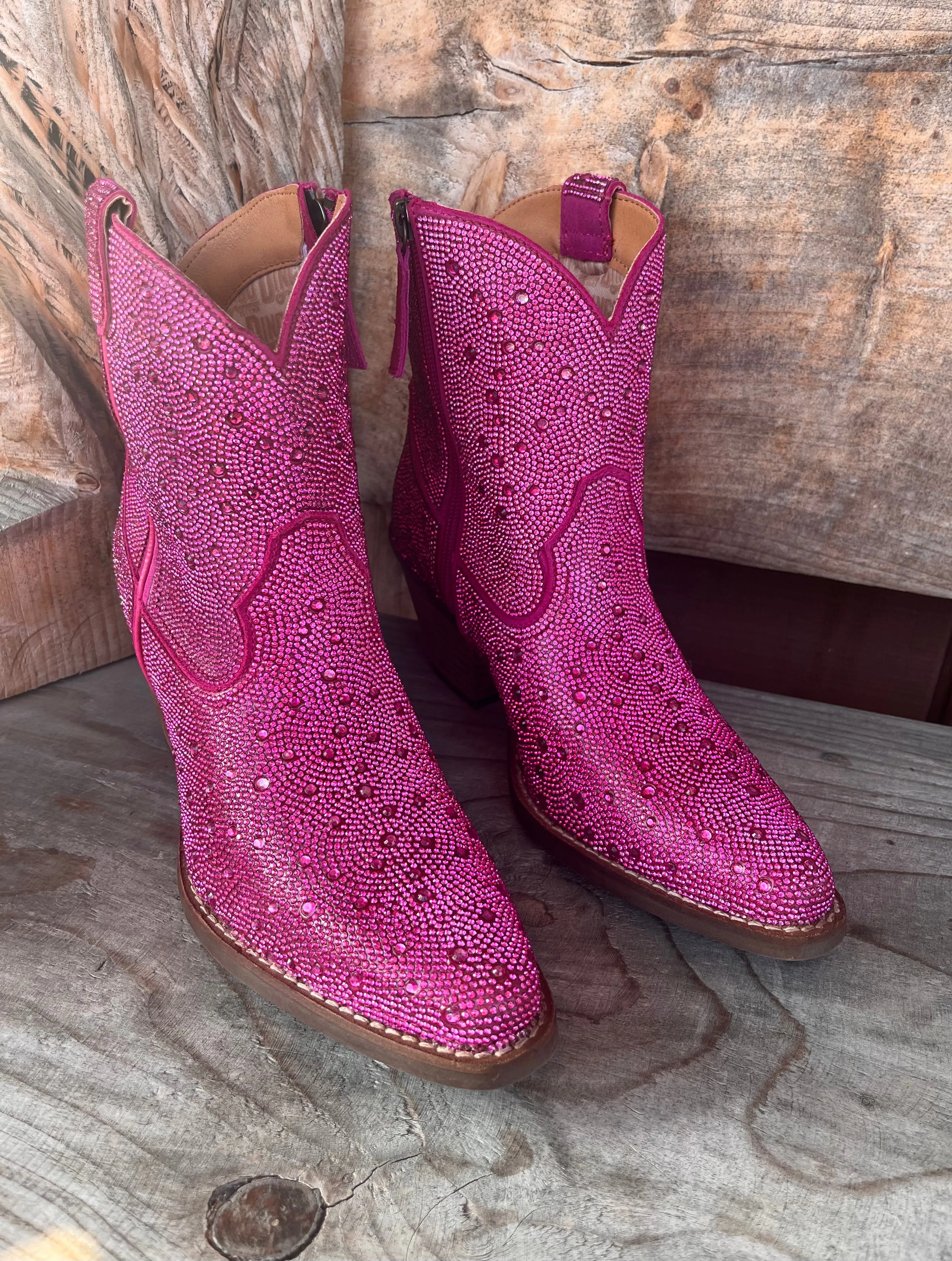 Dingo Women's Fuchsia Rhinestone Cowgirl Ankle Booties DI577-PNK