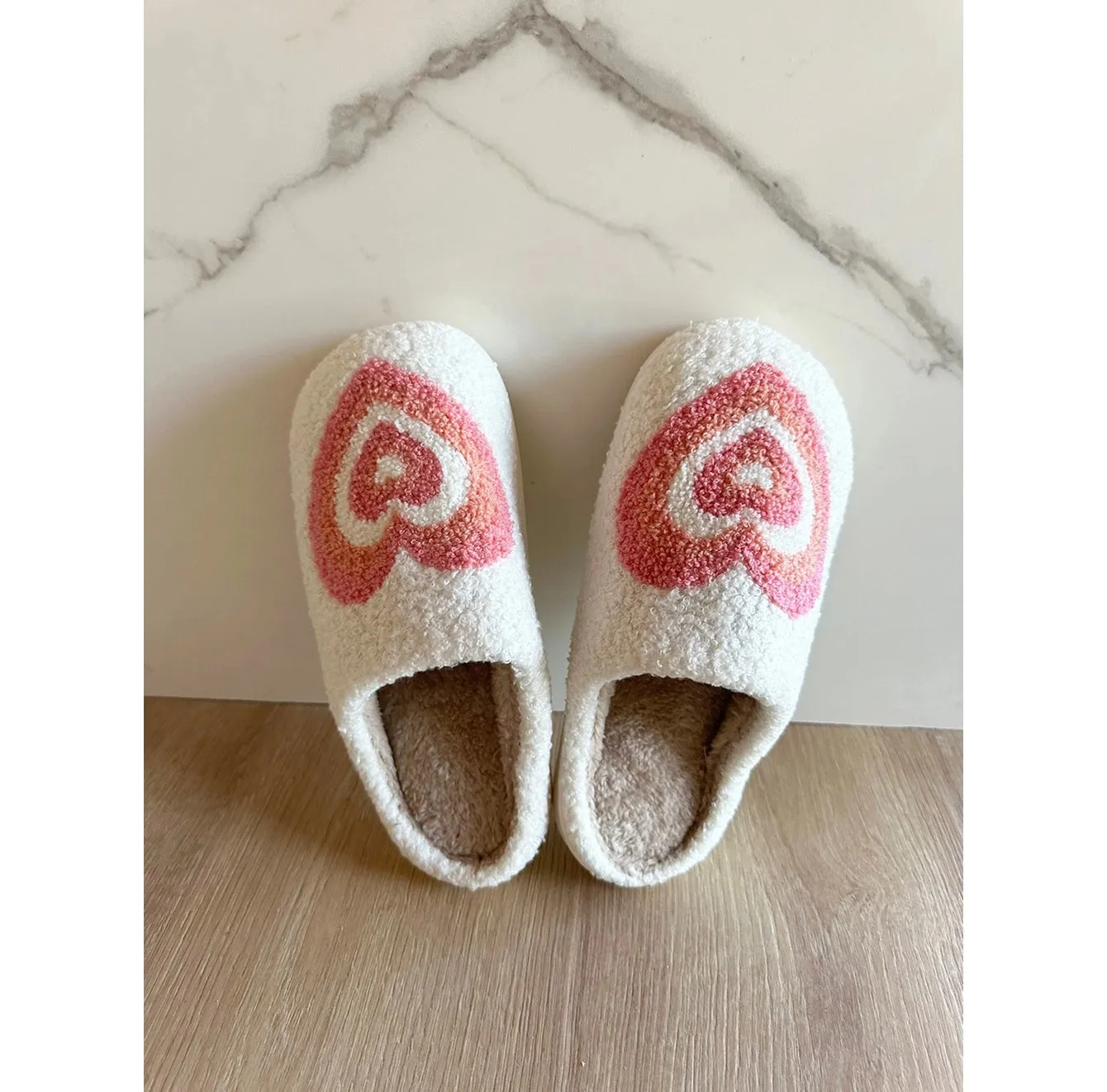 LoveLina - Cozy Heart Slippers