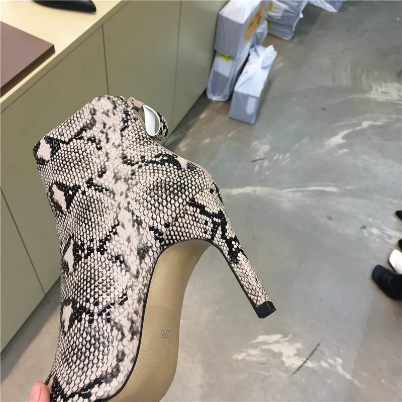 LUXE SEVEN DESIGN PEEP TOE STILETTO BOOTS