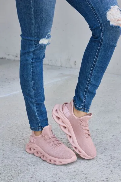 Mesh Breathable Platform Athletic Shoes in Mauve
