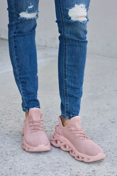 Mesh Breathable Platform Athletic Shoes in Mauve