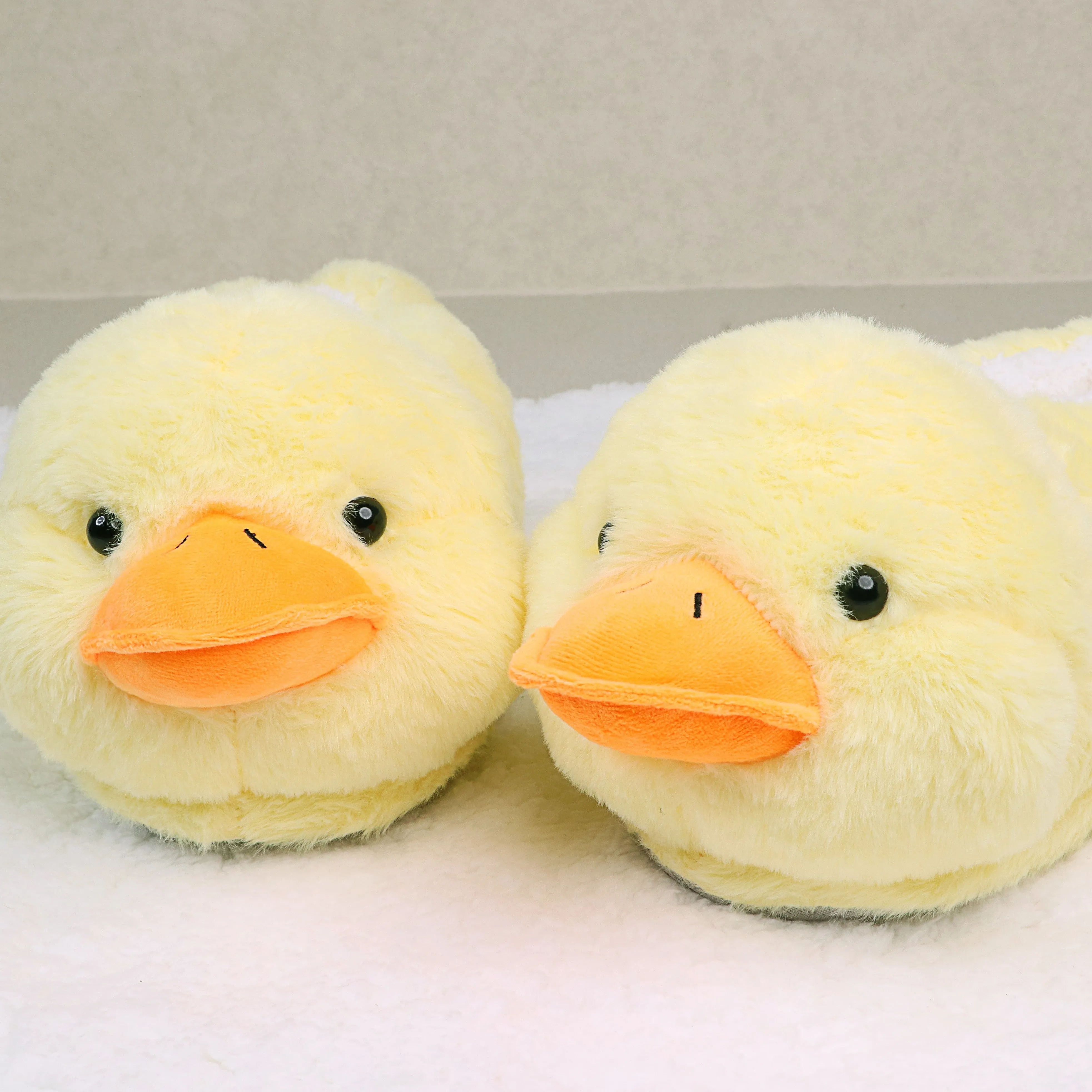 One-Size Women'S Slippers Cute Duck Slippers Cartoon Slippers Animal Slippers Warm Slippers Winter Slippers Home Slippers Christmas Gift Plush Slippers