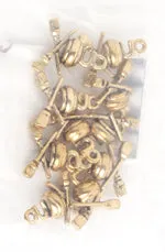 Pendant Curling 7mm W/ Broom  Lead Free Nickel Free