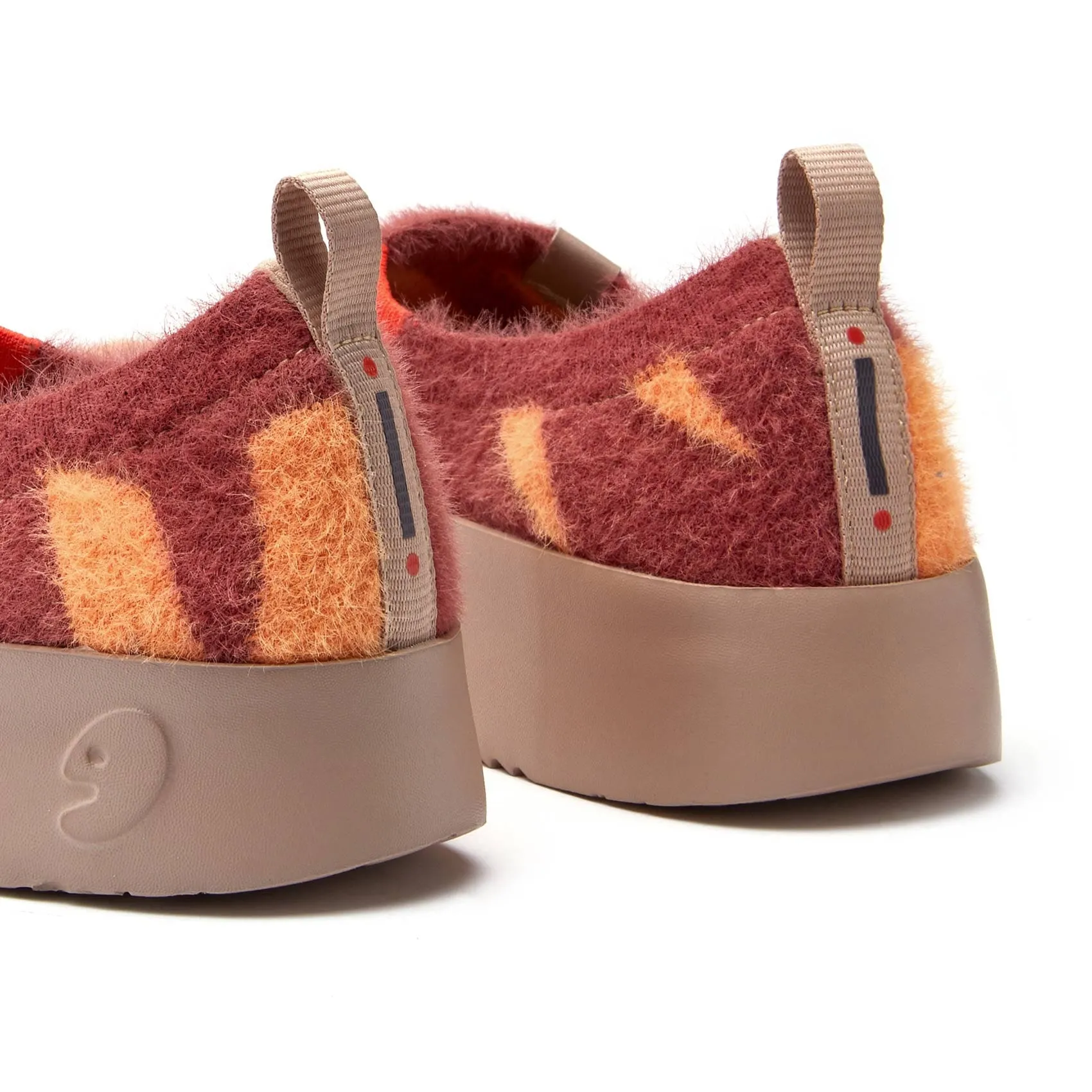 Tangerine Red Toledo IX Women