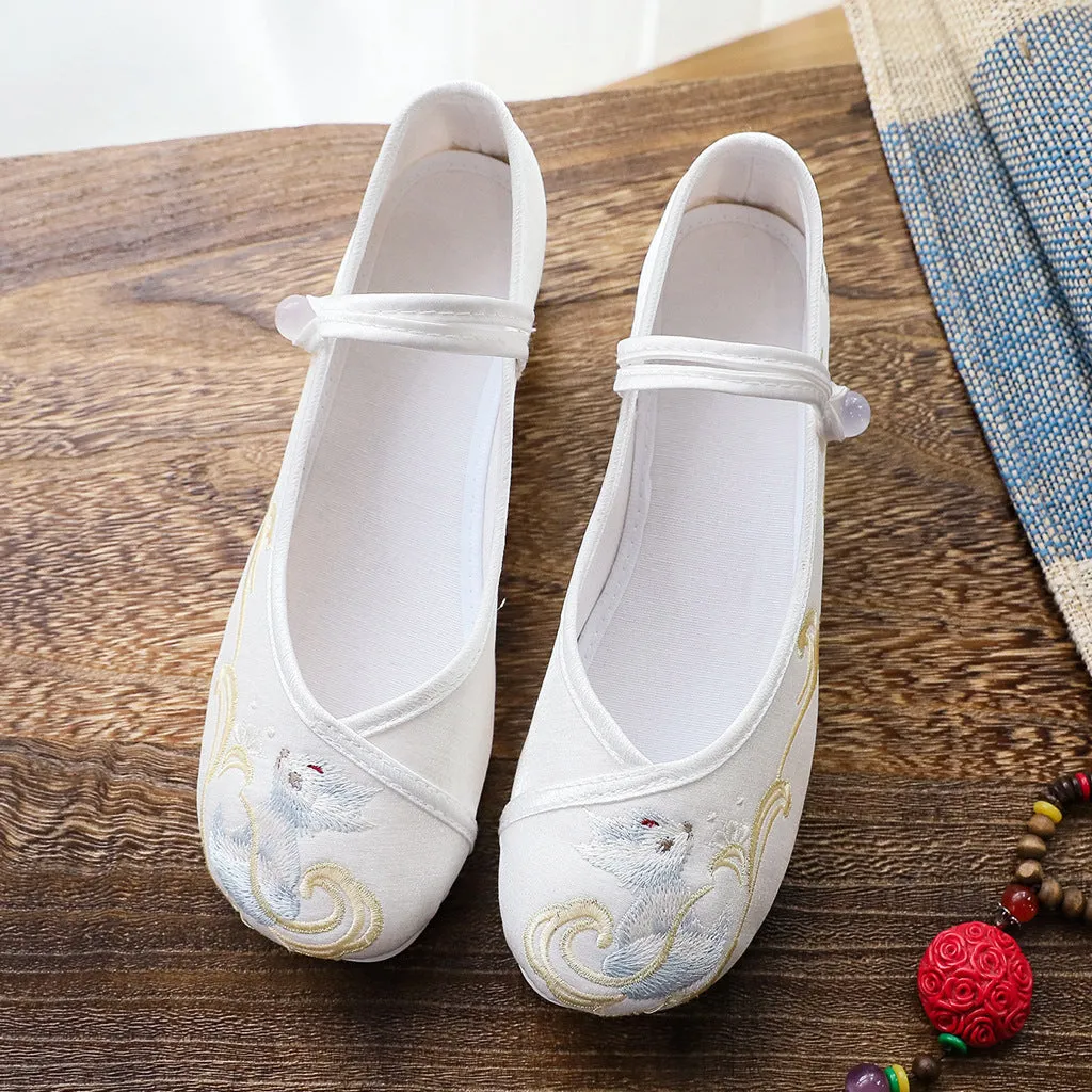 Women's Cloth Embroidered Height Increasing Insole Elegant Canvas Shoes