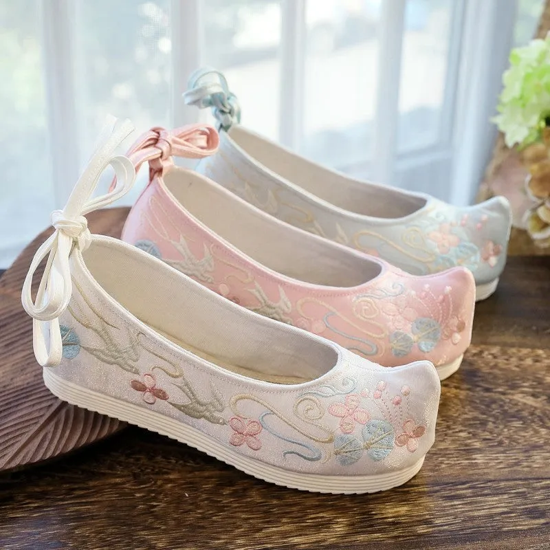 Women's The Han Clothing Ancient Style Embroidered Chinese Bow Canvas Shoes